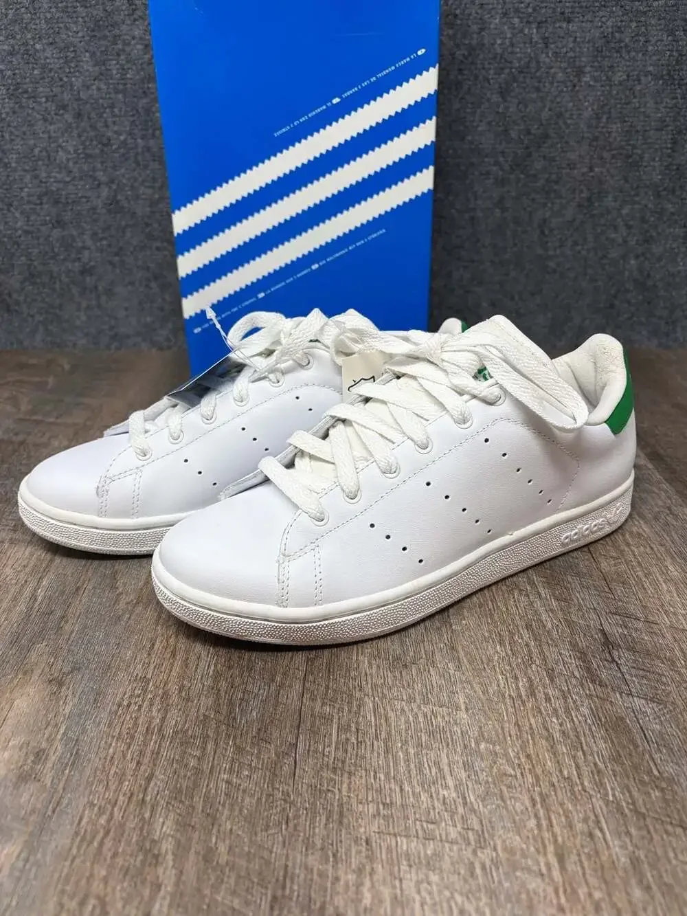 Adidas Stan Smith Womens 7.5 Youth 6 White Green Leather Sneakers NIB READ